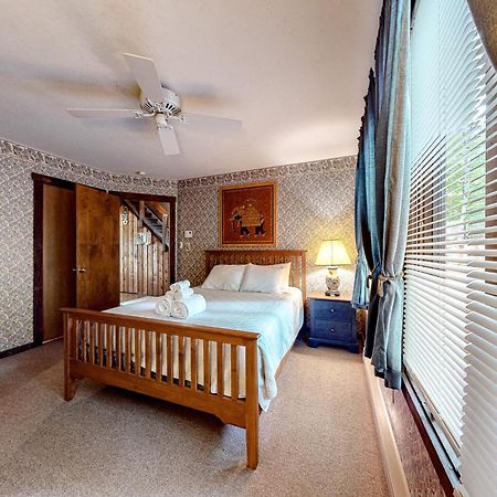 Big Boulder Lake Townhome Лейк-Хармони Экстерьер фото