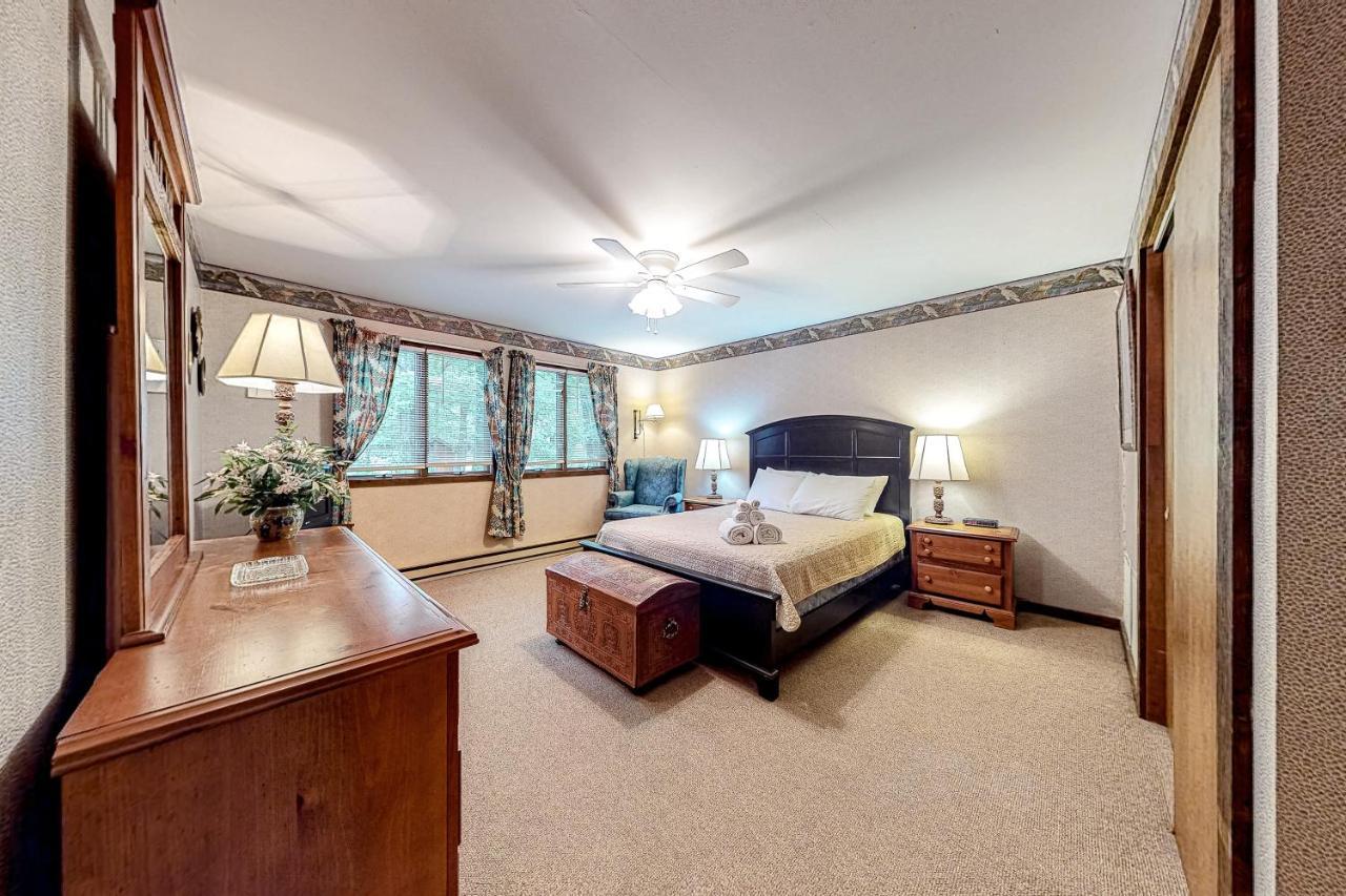 Big Boulder Lake Townhome Лейк-Хармони Экстерьер фото