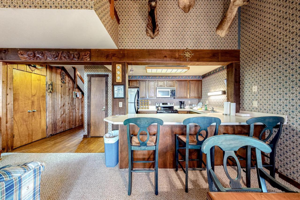 Big Boulder Lake Townhome Лейк-Хармони Экстерьер фото